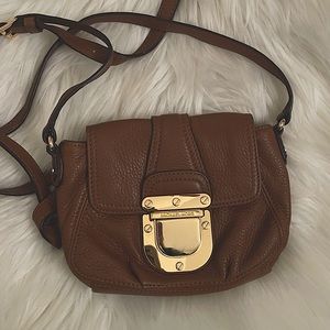 Michael kors crossbody